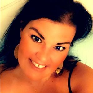 Meet your Posher, Helen